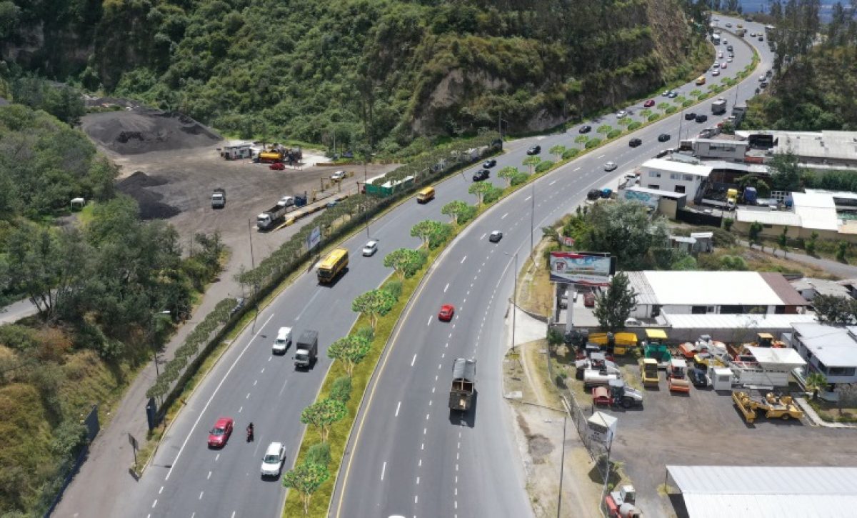 Quito cambia las reglas para el transporte pesado conozca los nuevos horarios y rutas restringidas
