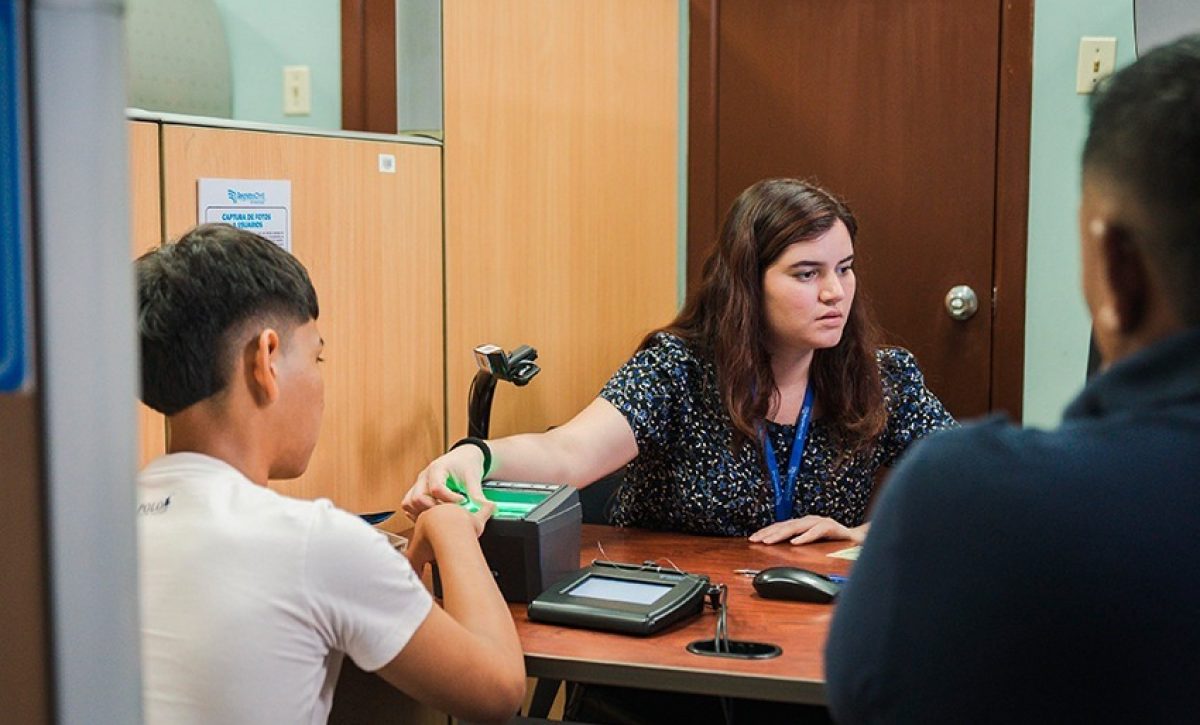Los ciudadanos pueden obtener en 20 minutos su cédula de identidad en el Registro Civil de Guayaquil.