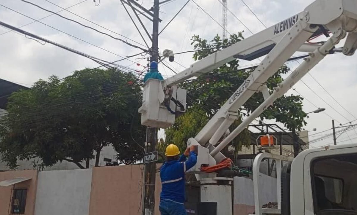 Retiran cámaras de videovigilancia instaladas sin autorización en Babahoyo