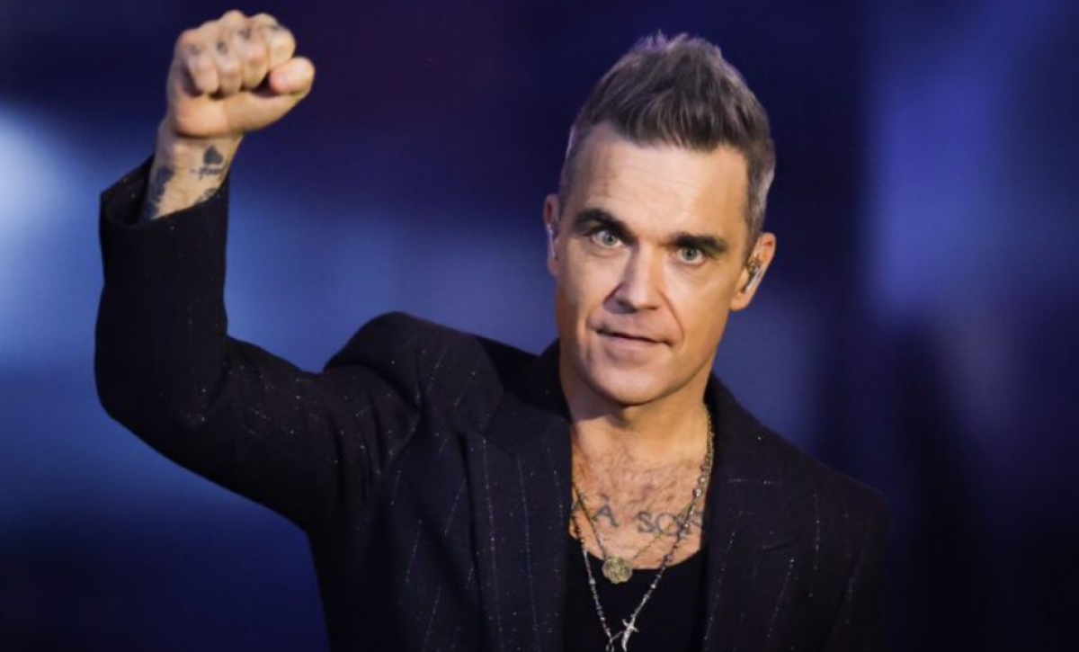 Robbie Williams teme quedar ciego de un ojo por los fármacos.