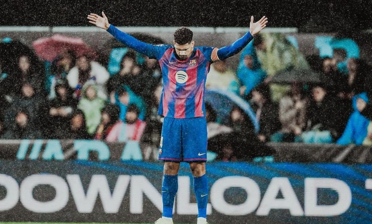 Ronald Araujo viaja a Israel por motivos de salud mental con permiso del FC Barcelona