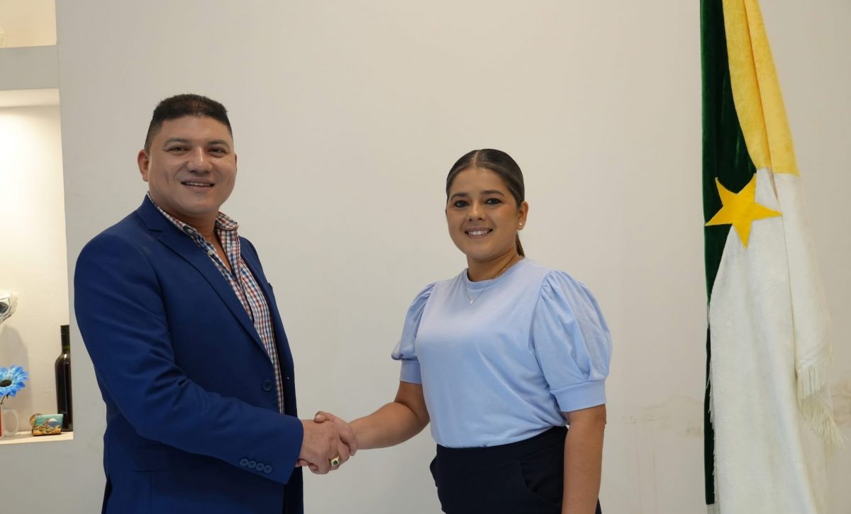 Rosa Román Vásquez fue designada vicealcaldesa de Rocafuerte