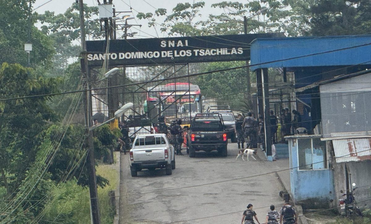Santo Domingo operativo de traslado de privados de libertad suspende visitas en la cárcel Bellavista