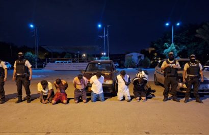 Seis presuntos sicarios fueron detenidos durante una operación policial en Portoviejo, provincia de Manabí. (El Diario)