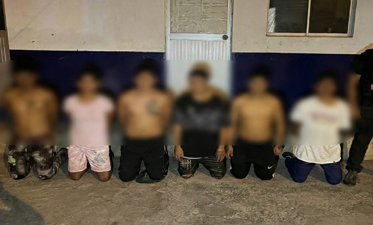 Seis sospechosos que habrían participado en masacre de Puerto López fueron detenidos durante un operativo en Santa Elena. (Ministerio del Interior)