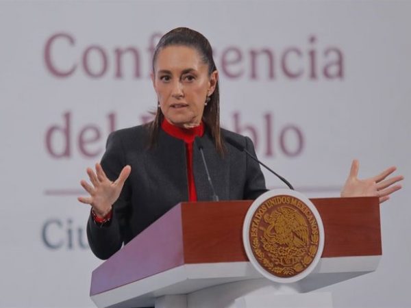 Sheinbaum anuncia nuevos fondos para asistir a los mexicanos afectados por las "injustas" redadas de Trump