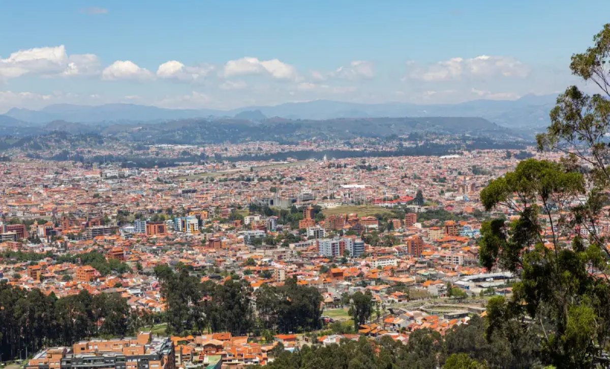 Clima en Cuenca este jueves 21 de agosto: parcialmente soleado y temperaturas agradables