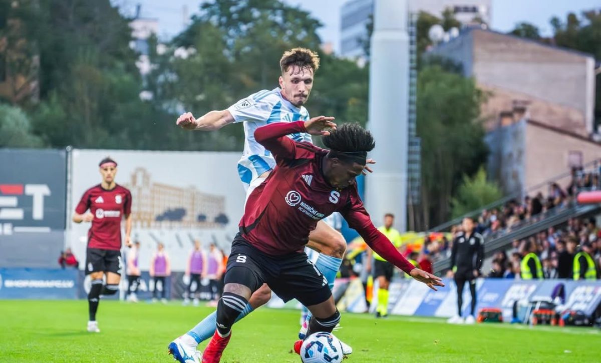 Sparta Praga avanza en Conference League tras eliminar a Riga en playoffs