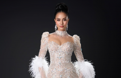 Suchata Chuangsri le da su primera corona de Miss World a Tailandia