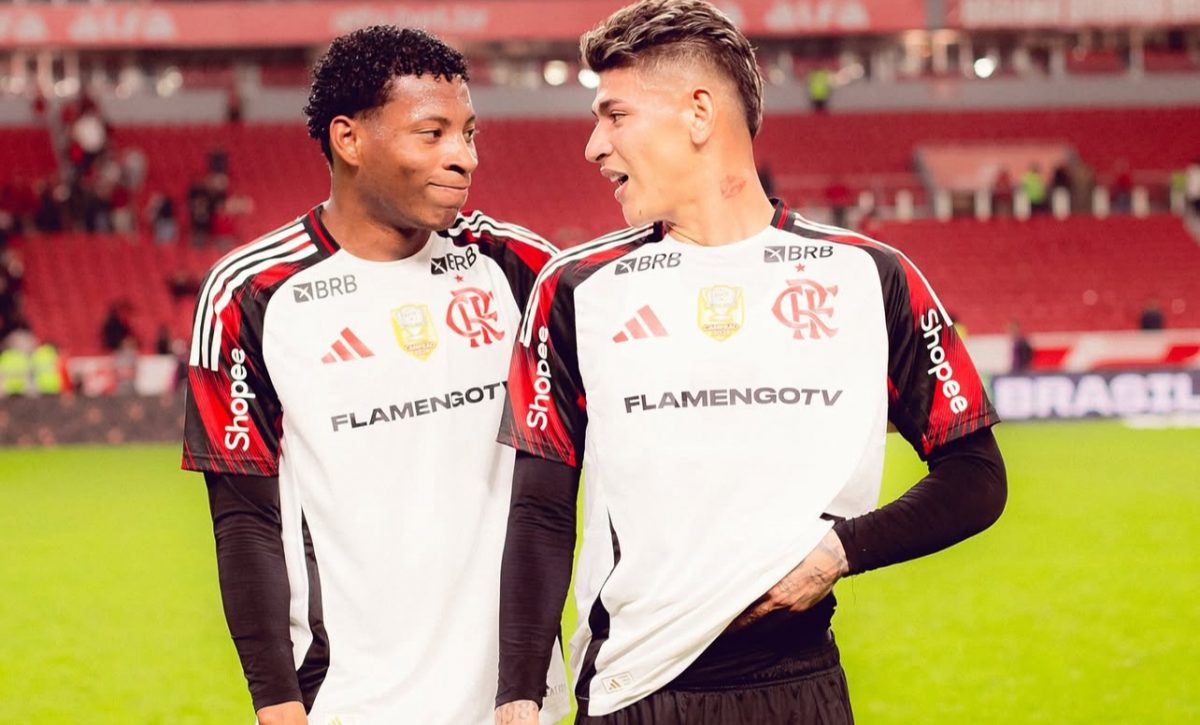 ¡Tensión en Flamengo! Gonzalo Plata y Jorge Carrascal pelearon supuestamente por una mujer y ahora dividen el camerino