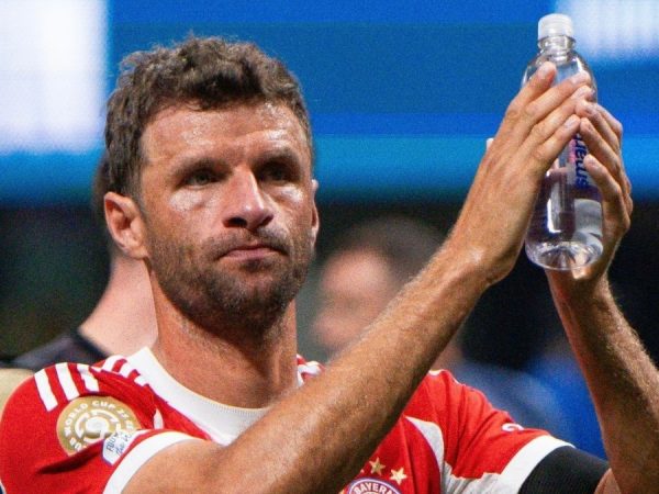 Thomas Müller, del Bayern de Múnich, se despide del fútbol profesional tras perder ante del Paris Saint-Germain en el Mundial de Clubes 2025. ( Bayern Múnich X).