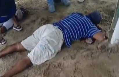 Tres pescadores murieron este lunes 12 de enero de 2026 tras un ataque armado en el sitio El Matal, perteneciente al cantón Jama,