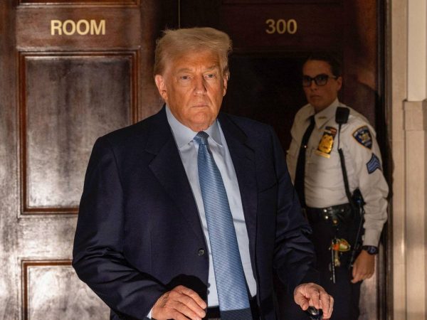 Tribunal Supremo permite a Trump cancelar programa migratorio para medio millón de personas