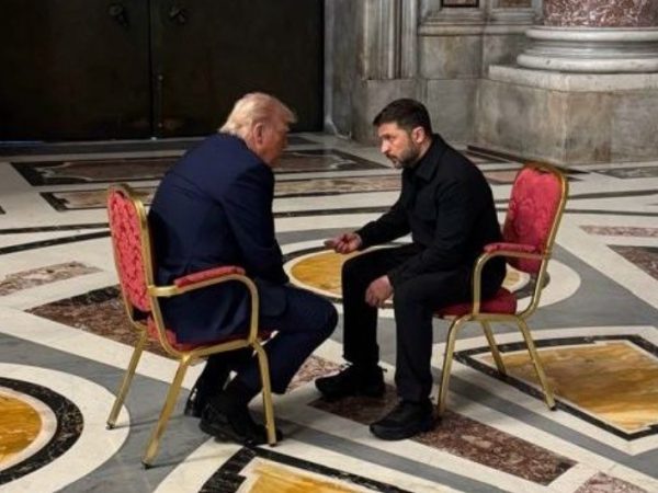 Trump hablará con Putin y Zelenski este lunes, para poner fin al baño de sangre en Ucrania