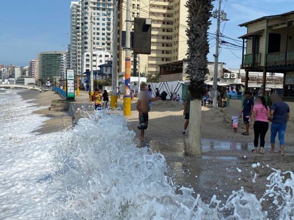 Tsunami en Ecuador: Olas de hasta tres metros podrían llegar a las costas ecuatorianas tras terremoto en Rusia, según NOAA. (API).