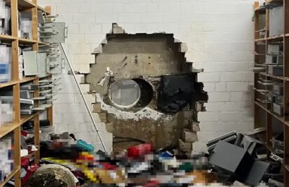 Un grupo de delincuentes ingresó a la cámara acorazada de una sucursal del banco Sparkasse en Gelsenkirchen, al oeste de Alemania y cometió el robo del siglo.