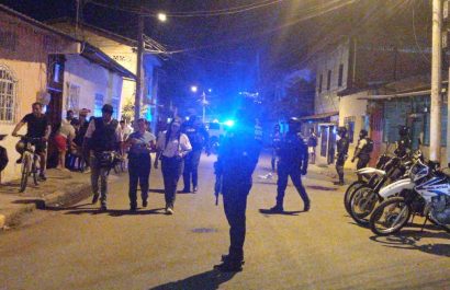 Un hombre resultó asesinado a disparos este sábado 27 de diciembre de 2025, alrededor de las 19h00.