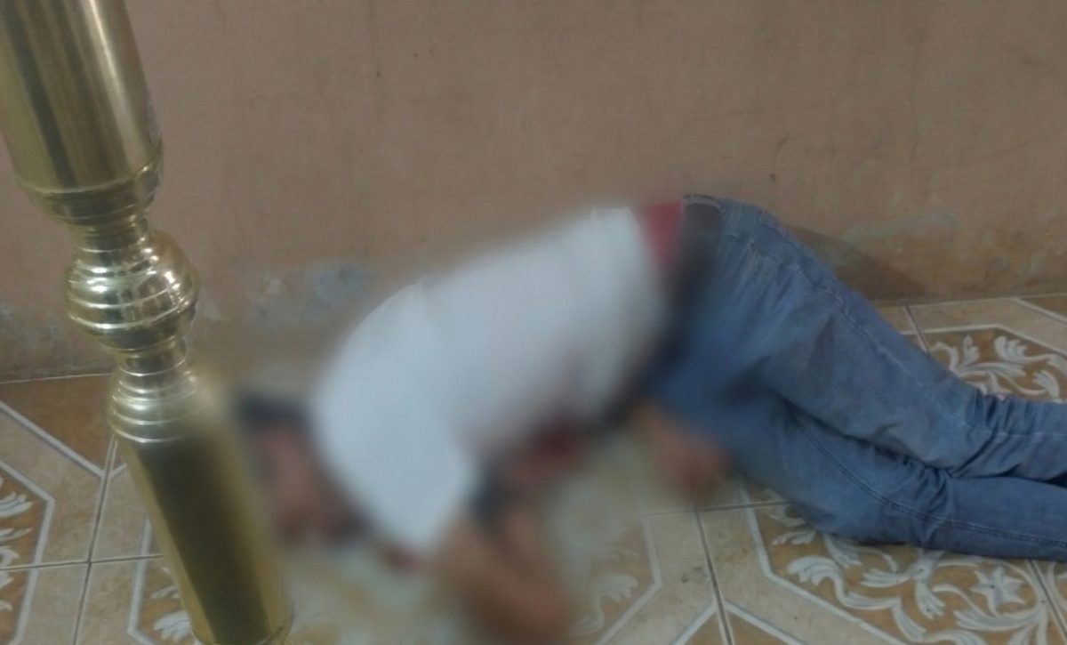 Un joven fue asesinado mientras ayudaba con los arreglos fúnebres de otra víctima de un atentado, el hecho ocurrió en Pasaje, El Oro. (Redes sociales)