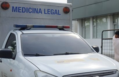 Un padre y su hijo fueron atacados a balazos en el exterior de una vivienda de Babahoyo, provincia de Los Ríos. (Referencial-API)