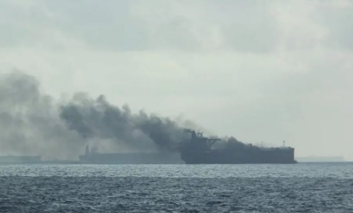 Un petrolero con bandera de Palau y vinculado a intereses rusos resultó atacado por un dron en el Mar Negro.