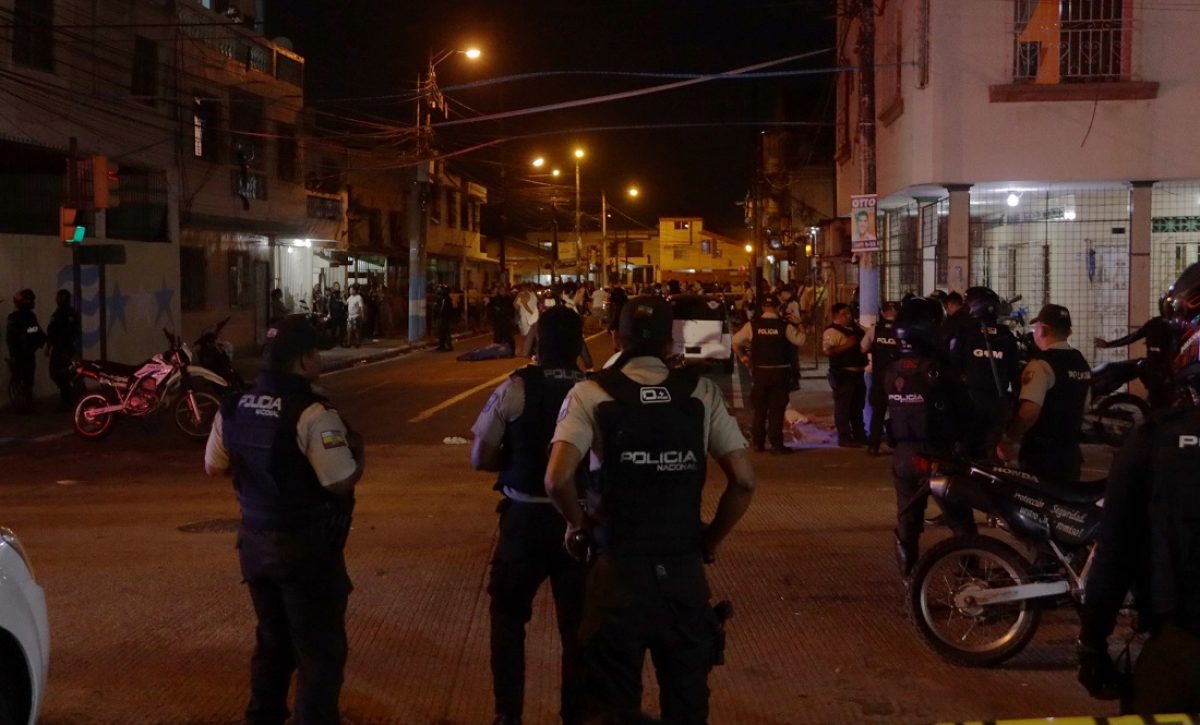 Una balacera durante una fiesta de cumpleaños en la cooperativa El Cóndor, norte de Guayaquil, dejó tres personas muertas y tres heridas