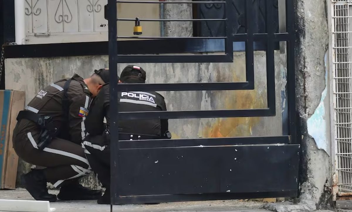 Una fuerte explosión, atribuida a un presunto artefacto explosivo artesanal, sacudió el sector del Batallón del Suburbio