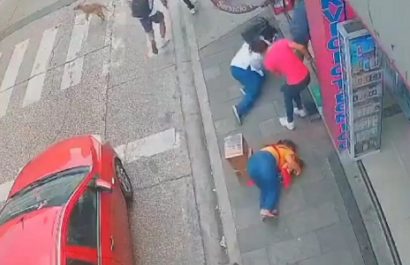 Una mujer que caminaba con su bebé en un canguro murió tras ser alcanzada por una bala perdida durante una persecución policial