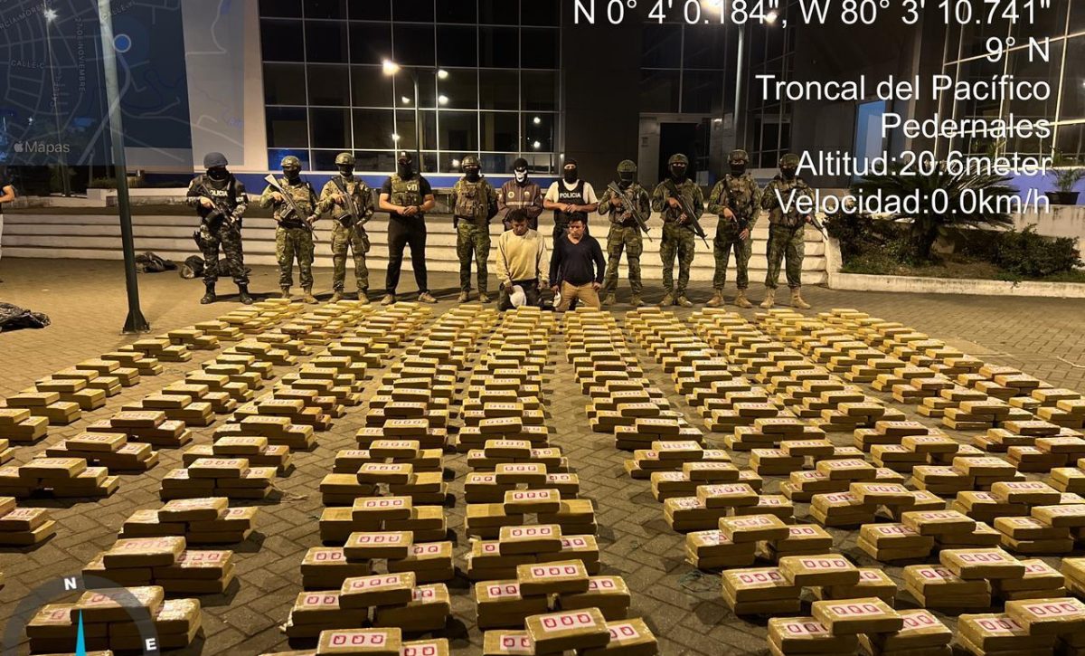 Una tonelada de droga fue decomisada en Pedernales, Manabí, por parte del Bloque de Seguridad y es atribuida a un Grupo Armado Organizado