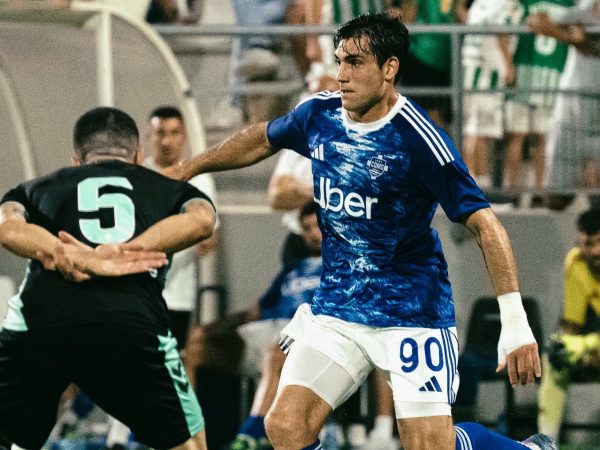 VIDEO | ¡Escándalo en amistoso! Pelea entre jugadores marcó el partido entre el Real Betis español y el Como italiano