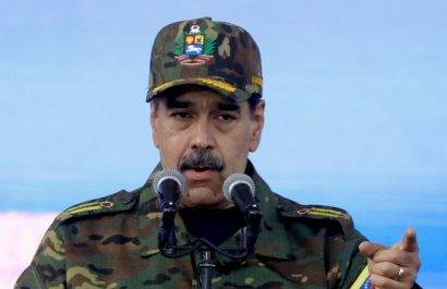 Venezuela denuncia amenaza colonialista y agresión de Trump tras declarar el cierre de su espacio aéreo.