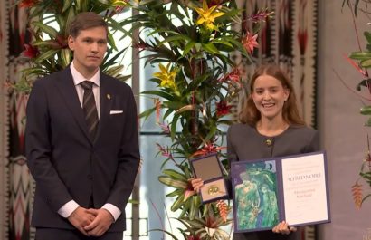 La hija de la opositora María Corina Machado recibe en su nombre el Premio Nobel de la Paz.
