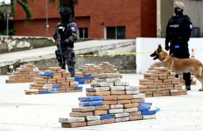 El dinero del tráfico de drogas es la base para otros delitos.