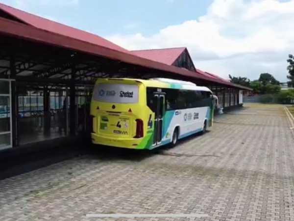 La Agencia de Tránsito y Movilidad (ATM) evalúa incorporar buses eléctricos para reducir emisiones.