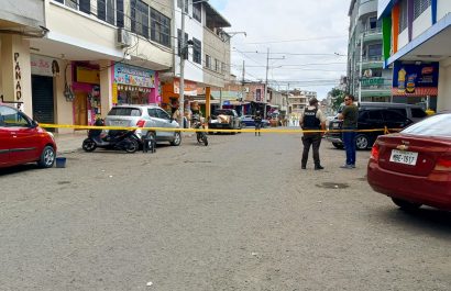 El ataque armado se registró cerca del mercado central de Manta