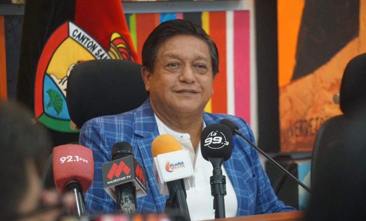 “Ya me cansé de esperar” fuerte reclamo del alcalde de Santo Domingo al Sercop por falta de combustible