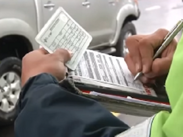 Fiscalía procesa a tres agentes de tránsito por solicitar sobornos en operativo no autorizado