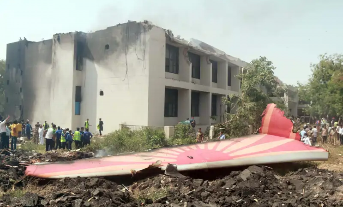 Tragedia aérea en India: confirman más de 200 muertos y un único sobreviviente