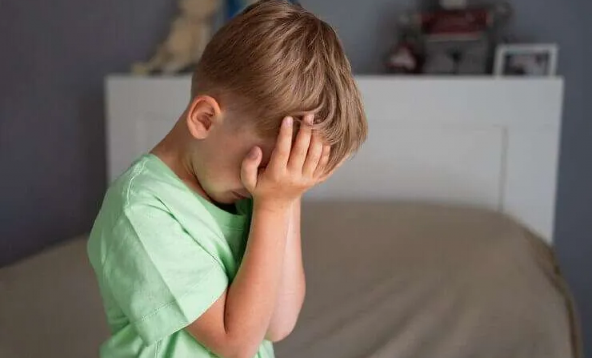 Estos son los síntomas de ansiedad infantil que debes vigilar en casa y la escuela