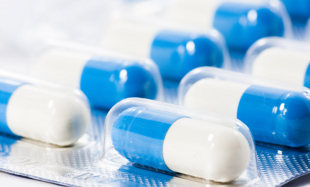 Uso inadecuado de antibióticos en infecciones leves preocupa a sociedades médicas en España