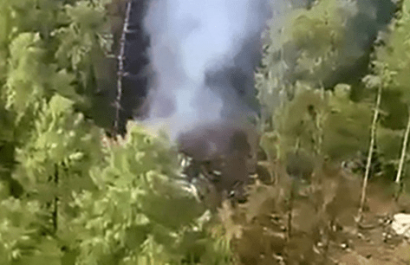 Desaparece de los radares y cae en la taiga: accidente aéreo deja 50 muertos en Rusia