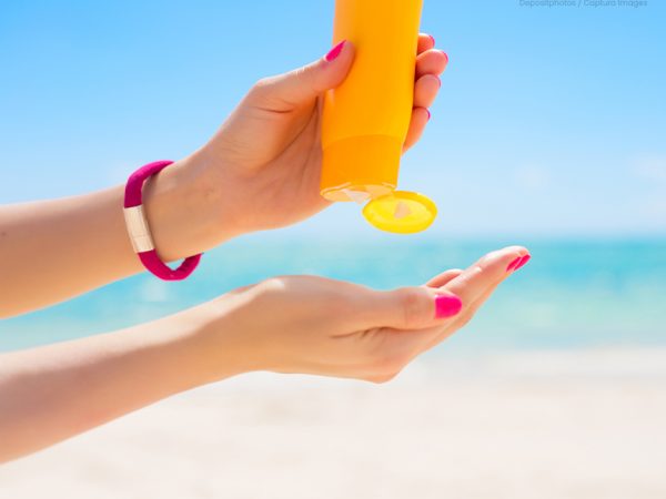 ¿Sabes cada cuánto debes aplicarte bloqueador solar? Esto dicen los expertos