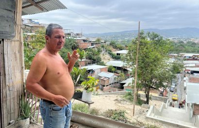 Carlos Ávila, vive en una zona de riesgo, en la ciudadela Fátima  y espera ser uno de los beneficiados.