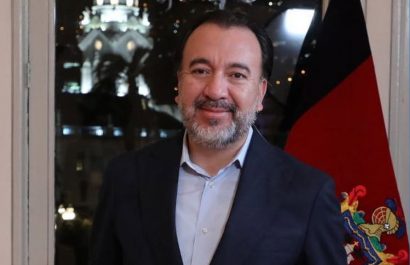 Cambios en el Gabinete Municipal de Quito: Muñoz anuncia 14 ajustes clave.