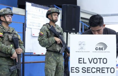 Simulacro nacional del CNE para la consulta popular y referéndum 2025 en Ecuador