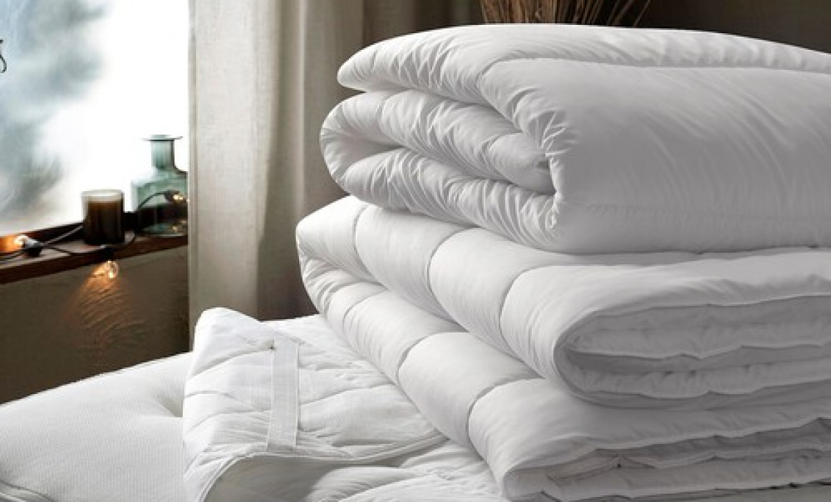Expertos explican cómo lavar un edredón sin dañarlo ni afectar su durabilidad