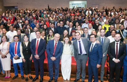 Contrato Colectivo del Ministerio de Salud beneficia a más de 16.000 trabajadores en Ecuador.