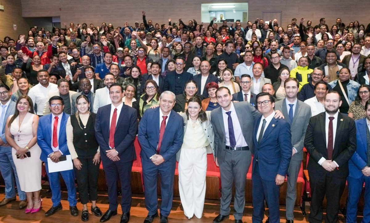 Contrato Colectivo del Ministerio de Salud beneficia a más de 16.000 trabajadores en Ecuador.