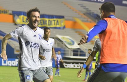 delfin-emelec-gana66-scaled-1