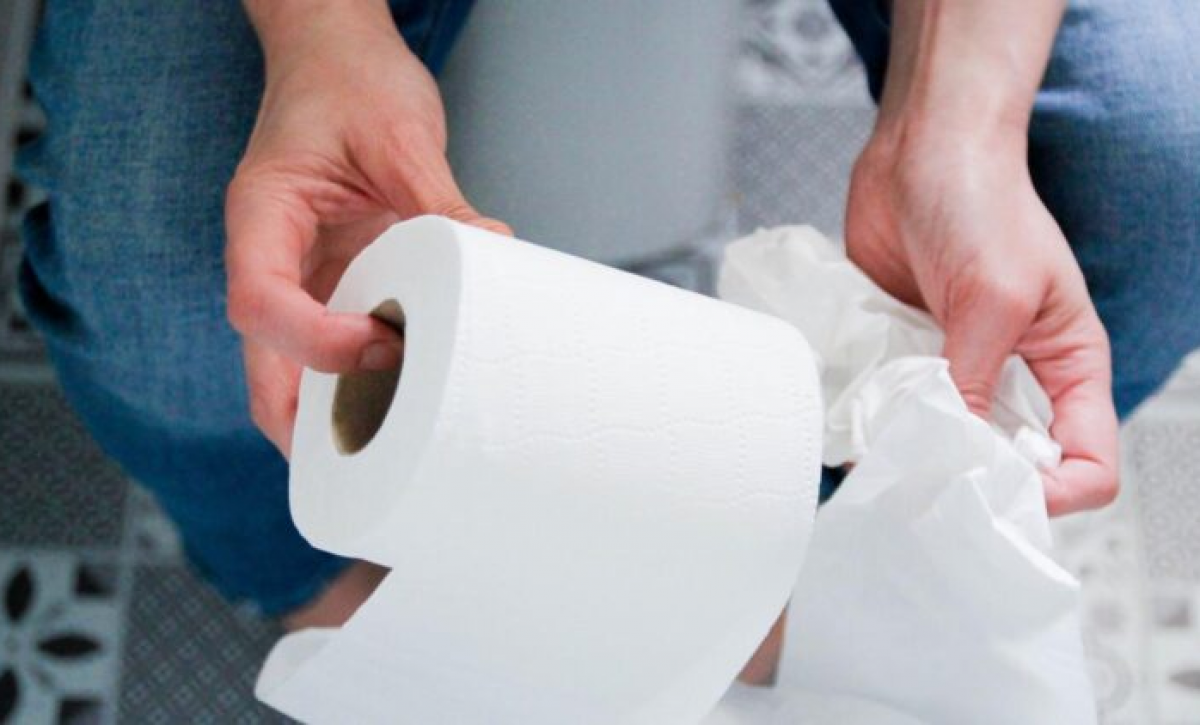 ¿Ir demasiado al baño puede costarte el empleo? Un fallo judicial lo confirma en China