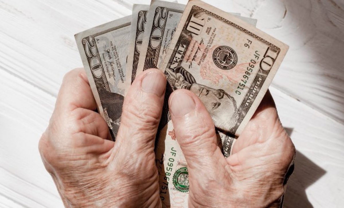 Salario básico unificado sube a USD 482 y eleva devolución mensual de IVA para grupos vulnerables en 2026